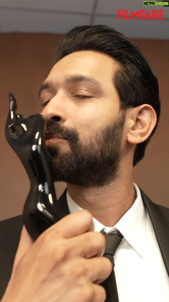 Vikrant Massey Instagram - #VikrantMassey with his trophy for Best Actor Critics' (Male) for #12thFail at the 69th #HyundaiFilmfareAwards2024 with #GujaratTourism. 🧡 @adhawking @hyundaiindia @gujarattourism
