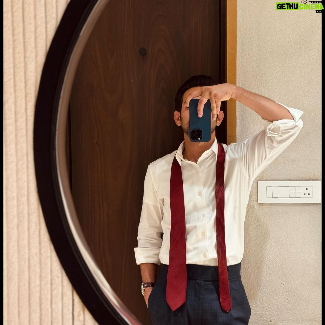 Vikrant Massey - 176.6K Likes - HELLO!!! ☺️