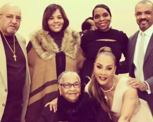 Vivica A. Fox Instagram - GM Dawlings! Join me in wishing my BEAUTIFUL Mom "Ms Everylena Fox" a HAPPY BLESSED 88TH BIRTHDAY! From your children @sugiefw54 @marv_fox #Sandy @msvfox Ya Grandchildren, Great Grandchildren ,Family & Friends  ALL wish u a very happy born day! LUVS YA TONS QUEEN! #LifeIsGood #GodIsGood #Blessed #Respect #GurlPower #VivicaFoxHair #TeamVivica #TeamFox #MyGrindDontStop #LegitimateCareers #BossMoves #LoveWins #Momma #Family1st #FoxFamilyStrong #ClassicBadChicks 🔥👸🏽🎂🦊🔥