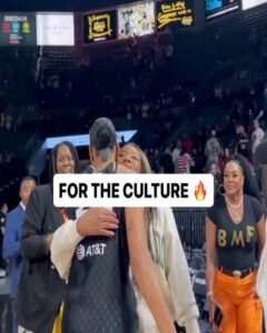 Vivica A. Fox Instagram - GM Dawlings! #ABOUTLASTNITE We had a time last night! FUNTIMES @lvaces game #2 @wnba championship finals! MUCH LUV to LEGEND @ccooper14 DA REAL #MVP @aja22wilson & my gurl @cgray209 WHAT A WIN! Thanks @keri.___ 4 the AWESOME courtside seats! I do not own this music. Viv's Rocking @bellofcalifornia pants #BMF shirt by @vanelisasproducti @sergiorossi boots @versace bag @candyicejewelry Makeup @lbbeautybar Hair @kenyaonhair #LifeIsGood #GodIsGood #Blessed #Respect #GurlPower #VivicaFoxHair #TeamVivica #TeamFox #MyGrindDontStop #LegitimateCareers #BossMoves #LoveWins #TheW #GOACES #JuwannaMan #ClassicBadChicks 🔥🖤💖🏀👸🏽👸🏻🤑🔥 Las Vegas, Nevada