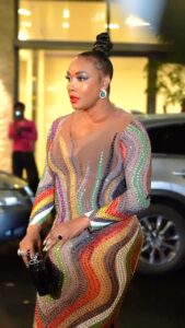 Vivica A. Fox Instagram - @msvfox for @laquan_smith was shining with this colorful outfit ! Thanks for being such an inspiration to me 🥹 by @jeune_rodrigue and @mohtohsoh Edited by @mohtohsoh #vivicafox #nyfw #laquansmith