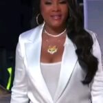 Vivica A. Fox Instagram - GM Dawlings! What an AMAZING & BLESSED "2023" So full of FUNTIMES with family & friends! Much LUV to my Agent @sheila.legette & to everyone I worked with on Film & TV productions! Thanks to my GLAM beauty LA @lbbeautybar @kenyaonhair NY @_esbi3 @laniecekingmua London @angel_aculeybeauty @heatherdapah Barbados @popping.pigments @thebeautyrepublic.bb Detroit glam @officialgeorgemckenney @modelbehaviorhair DC @Bmoreprettyandpositive @cass.thestylist Indpls @nadjj_symone Miami @picaasso @ladylavish_ 4 Video by @gaudyglitch of @wearevisualmonsters HERE’S TO A FABULOUS "2024" DAWLINGS! I do not own this music. #LifeIsGood #GodIsGood #Blessed #Respect #GurlPower #VivicaFoxHair #TeamVivica #TeamFox #MyGrindDontStop #BossMoves #LoveWins #Actress #Profucer #Director #Host #Spokeswoman #FINERWOMANHOOD #ClassicBadChick 🔥🖤💙👸🏽🎬🤑🔥