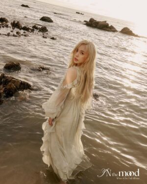 Wheein Instagram - -

Whee In 1st Full Album
[IN the mood] 
CONCEPT PHOTO #6

#휘인 #IN_the_mood 
2023.10.12.6PM #COMINGSOON