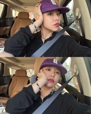 Wheein Instagram - 난 이제 지쳤어요 땡볕~ 땡볕