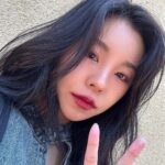 Wheein Instagram - - 마지막 공연인 LA를 끝으로 투어를 마치게 되었다. 코로나로 인해 전 세계가 힘든 시기를 겪으면서, 우리들의 만남도 기약 없이 미뤄지게 되고 그렇게 버티고 기다리다 보니 3년이란 시간이 훌쩍 지난 지금에서야 약속을 지킬 수 있게 되었다. 인생은 참 자기 뜻대로 흘러가는 법이 없어서 속이 많이 상하기도 하고, 잃는 게 생겨 서러워지는 순간들도 정말 많지만 그러기에 얻어지는 것들도 깨닫게 되는 것들도 아주 많다는것. 그리고 그것이 얼마나 값진 것인지 이번 투어를 통해 더욱더 배울 수 있었다. 많은 감정들을 남겨준 전 세계 팬분들과 멤버들 덕분에 매 순간이 소중했네요 모든 스태프분들과 관계자분들 또 매니저님들과 멤버들 그리고 나 자신! 참 많이 그리웠던 이 시간들 동안 고생 많으셨습니다 수고 많으셨어요 정말로!!!!! - And now the tour has come to an end in LA. As the world went through difficult times due to Covid-19, our meeting was postponed without an end date. I endured and waited so much Only now, after three years have passed was I able to keep my promise. Life doesn't always go the way you want it to, it's very upsetting. There are so many moments when you feel sad because you have something to lose. But there are many things to realize and gain from that and know how valuable it is I was able to learn a lot through this tour. Thanks to fans and members all over the world who gave us their hearts to us, every moment was precious To all staff, managers and members and to myself! During the times I missed you so much, Thank you for your hard work. Really!!!!! ❤