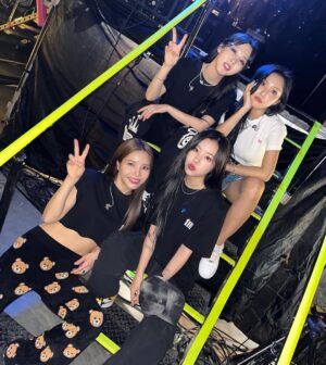 Wheein Instagram - NEW YORK 🍕
