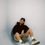 Wi Ha-jun Instagram - 편하게🙂