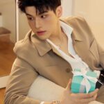 Wongravee Nateetorn Instagram - Unlocking hearts with a little blue box on this Valentine's 🩵 @tiffanyandco #ATiffanyValentinesDay #TiffanyPartner