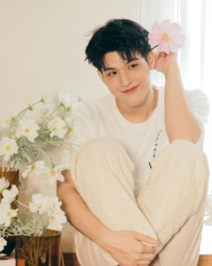 Wongravee Nateetorn Instagram - จะเอากี่ดอก!🌸 #อารมณ์นิยม