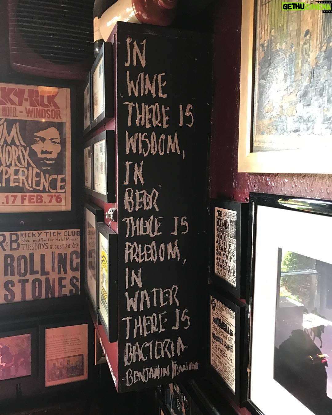 Woody Harrelson Instagram - Pub in windsor