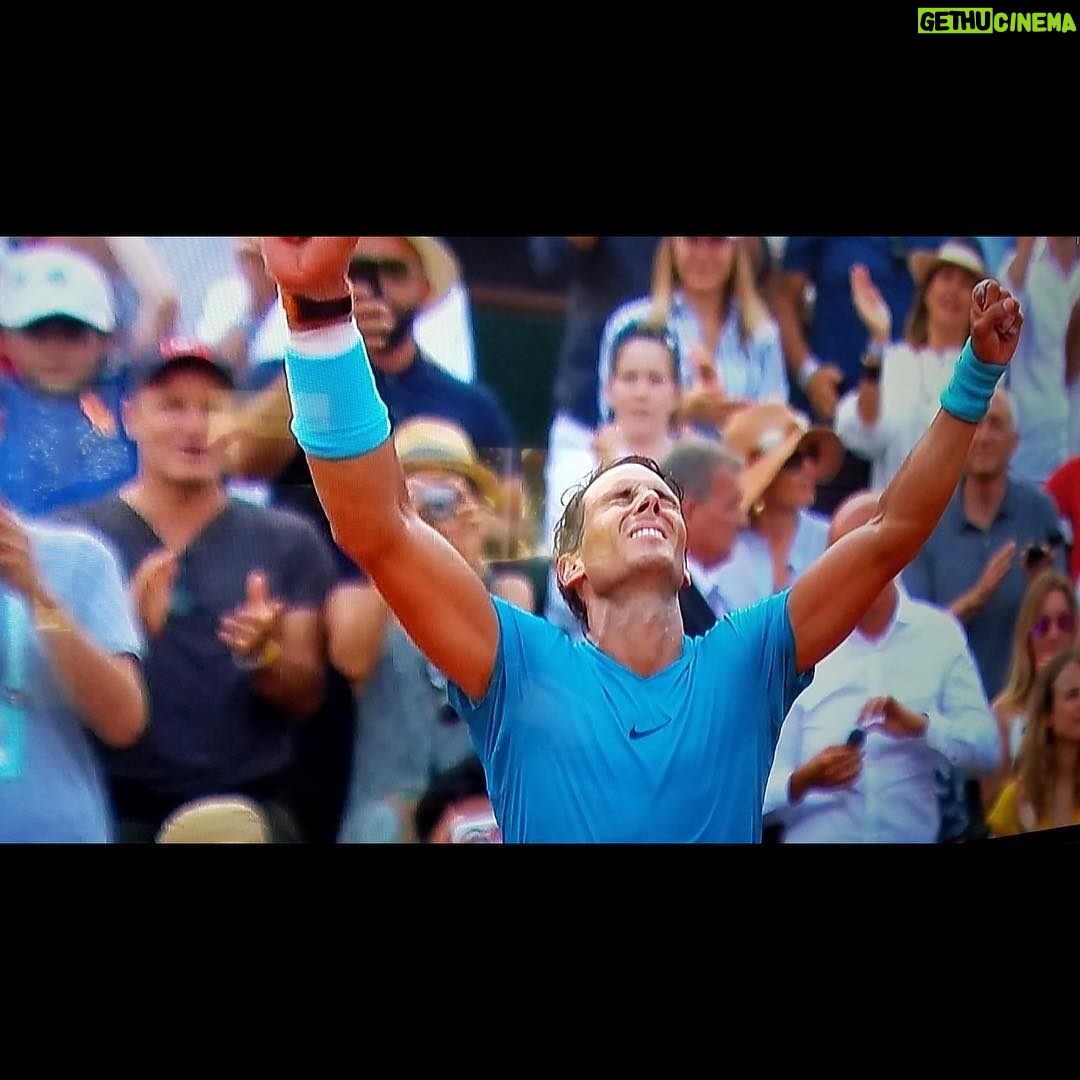 Woody Harrelson Instagram - Great match, love Nadal.🎾 Where's waldo? #frenchopen #nadal