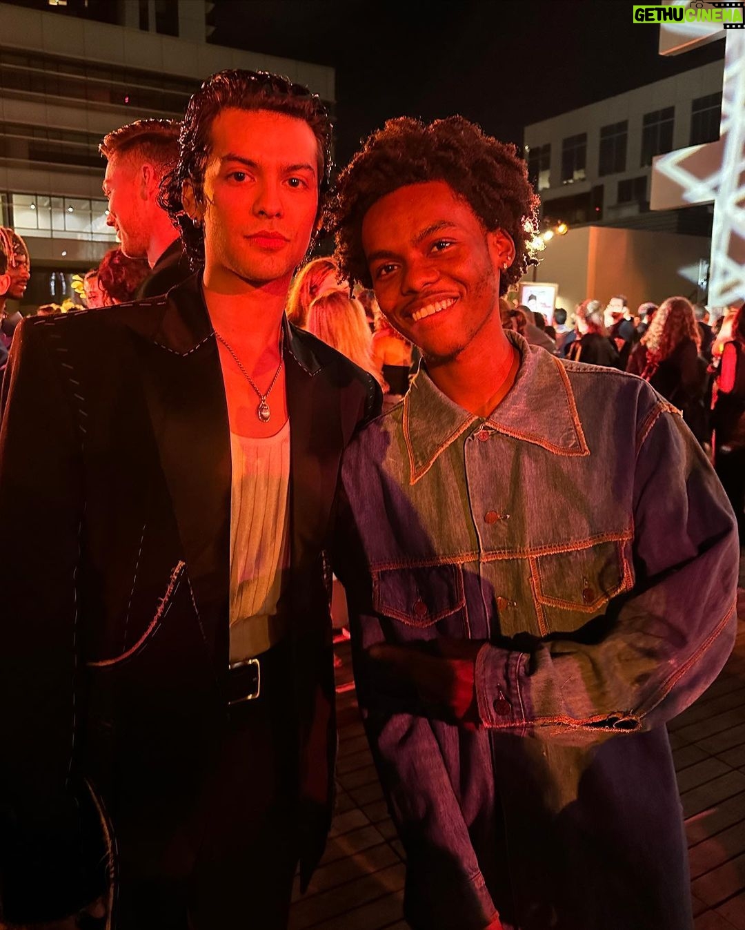 Xolo Mariduena Instagram - Thank you @variety for a wonderful night! So grateful to be alive at the same time as all of the inspiring people being celebrated yesterday, but especially Remi Wolf. 🤵🏾 @balmain @ugomozie
