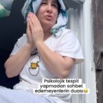 Yasemin Sakallıoğlu Instagram - Her bir Amin sizi eski cehaletinize bir adım daha yaklaştıracaktır😂