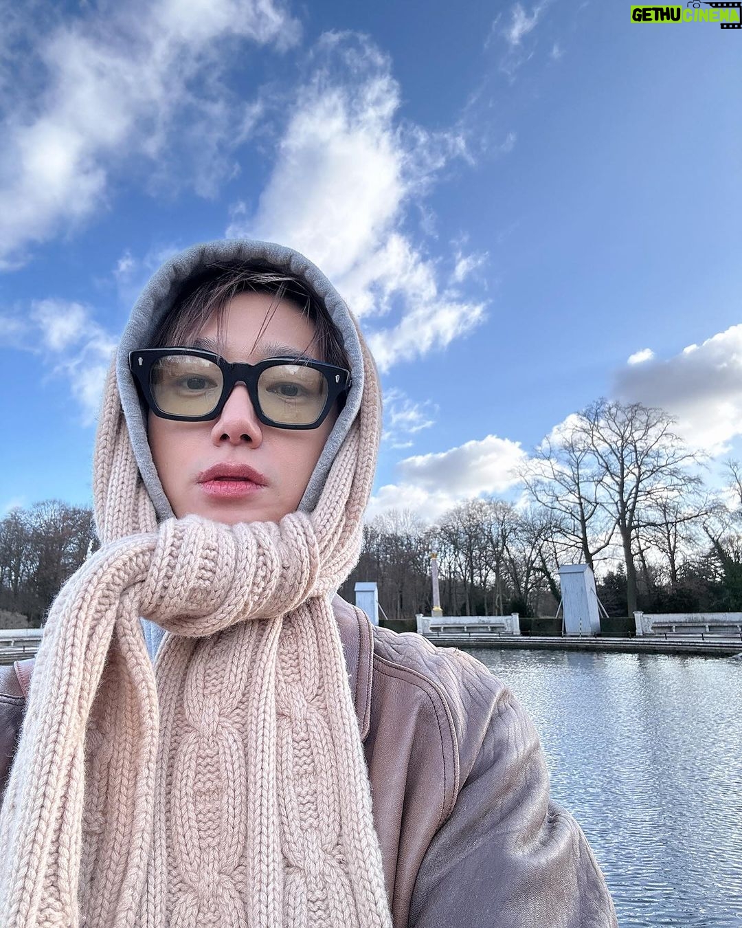 Yesung Instagram - #Selfie mode full course during my last trip.