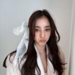 Yuko Araki Instagram - Sweet ３月号🎀🩷☺️ hair & makeup @tomoe___nakayama styling : @mika_ito_