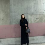 Yuko Araki Instagram - 皆様今日もお疲れ様でした☺️♡ 撮影の日の私服🧣 dress : @therow boots : @pippichic_official bag : @dior #fashion #ootd #私服 #PR