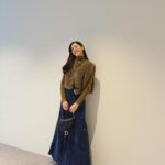 Yuko Araki Instagram - 私服 jacket : @hyke_official tops : @todayful_ denim skirt : @levis_japan shoes : @sacaiofficial bag : @dior #fashion #ootd #knit #pr