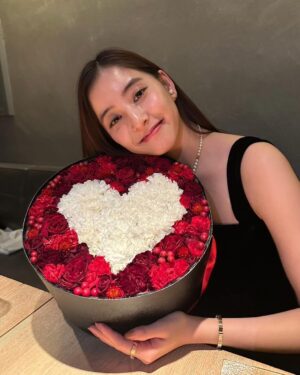 Yuko Araki Instagram - 🌹♡

まだまだ余韻に浸ってしまう☺️♡
おやすみなさい‼︎