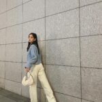Yuko Araki Instagram - #私服 knit : @sacaiofficial bottom : @lemaire_official shoes : @sacaiofficial coat : @sly_official bag : @dior ring : @dior / @pensees_jewelry #fashion #ootd #sacai #dior #pr