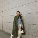 Yuko Araki Instagram - #私服 knit : @sacaiofficial bottom : @lemaire_official shoes : @sacaiofficial coat : @sly_official bag : @dior ring : @dior / @pensees_jewelry #fashion #ootd #sacai #dior #pr