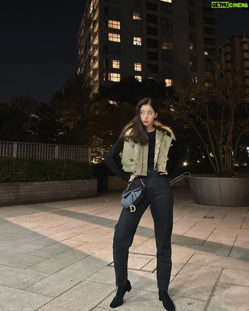 Yuko Araki Instagram - 少し前の #私服 jacket : @hyke_official tops : @todayful_ denim : @tomwood_project shoes : @dior bag : @dior #ootd #fashion #dior #hyke #tomwood #todayful