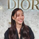 Yuko Araki Instagram – 久しぶりに優お姉さまにも会えて写真を撮っていただきました☺️♡

@dior 
#DiorCruise #ディオール #ディオールホリデーポップアップ
#ディオールファインジュエリー #supportedbydior