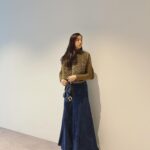 Yuko Araki Instagram - 私服 jacket : @hyke_official tops : @todayful_ denim skirt : @levis_japan shoes : @sacaiofficial bag : @dior #fashion #ootd #knit #pr