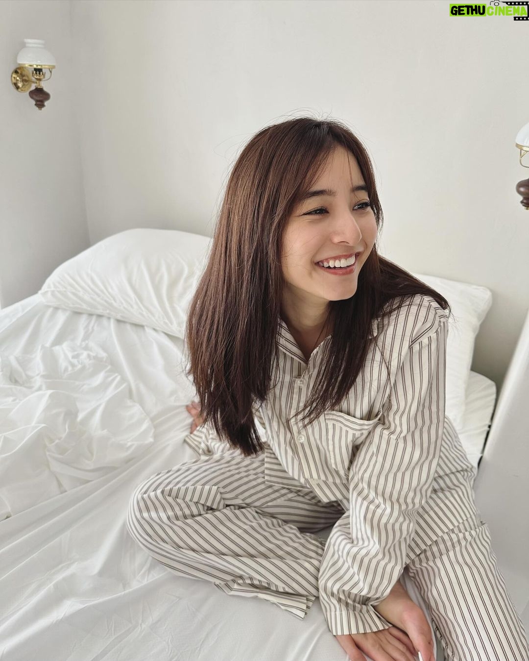 Yuko Araki Instagram - 〜お知らせ〜 【新木優子Fan Meeting 2023】 追加公演が決定しました😳!! ☆同日同会場にて追加公演(3部)を開催します👏☆ 第1次先行抽選受付、多数ご応募いただきありがとうございました😊 先行抽選受付の後に、今回は当たらなかった🥲というお声をいただいていたので、会える機会を増やすことができてとってもとっても嬉しいです😭❤️‼︎‼︎ 抽選受付: 11月7日(火)20:00~11月13日(月)23:59まで 詳細は @yunpyo_sdp のアカウントからチェックしてください! === 【新木優子Fan Meeting 2023】 日時:2023年12月3日(日) ☆1部/11:30スタート・12:50終演予定 ☆2部/15:00スタート・16:20終演予定 ❤️3部/18:30スタート・19:50終演予定(💕今回募集枠💕) 会場:パシフィコ横浜 会議センターメインホール === 皆様のご応募お待ちしております♡