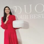 Yuko Araki Instagram - "DUO(デュオ)"の新ブランドキャラクターを務めさせていただくことになりました！ 「デュオ ザ クレンジングバーム」シリーズの新 CM『DUO YOUR BEST』篇が11月8日からOAされます！ぜひチェックしてください☺️ #PR #DUO #デュオ #クレンジングバーム #DuoYourBest