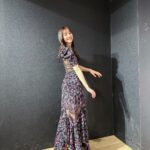 Yuko Araki Instagram - カレンダーのお渡し会ありがとうございました♡ 久しぶりに来てくれる方から初めての方もたくさん来てくださってとっても嬉しかったです🥺💓 素敵な時間をありがとうございました☺️♡ 明日は福岡です‼︎来てくださる方お楽しみにー♡ 素敵な衣装とヘアメイクありがとうございます❤️ makeup : @tomoe___nakayama styling : @nattunki dress : @fetico_official