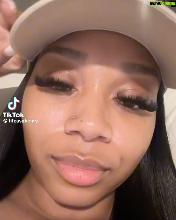 Yung Miami Instagram - S/O to all the baddies that accepted my challenge 😍😍😍😍😍 MAMA YOU PRETTY WITH NO MAKEUP #nomakechallenge #CFWU