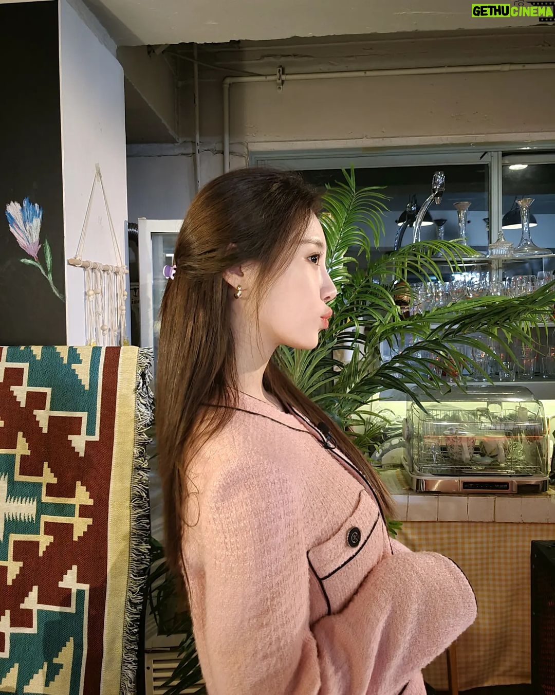 Yura - 92.2K Likes - 오늘 환연19화네요 흑
환연100회 해주세요 ㅠㅠ피디님
@santaya...ㅜ