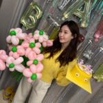 Yura Instagram - 항상 행복한 생일만들어주셔서 감사합니다♡ 더 행복합시다♡ 사랑합니다🎂🎂🎂💕