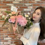 Yura Instagram - 아이럽 미센스 역시 미센스❤ 꽃 감사합니당😊🙏❤