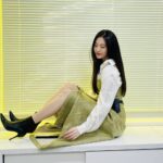 Yura Instagram – 지금헤어지는중입니다 ◡̈♡
오늘 혜린이 첫등장!!😎