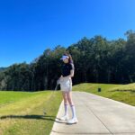 Yura Instagram – 날씨가 날씨했당 ☀️✨️⛳️