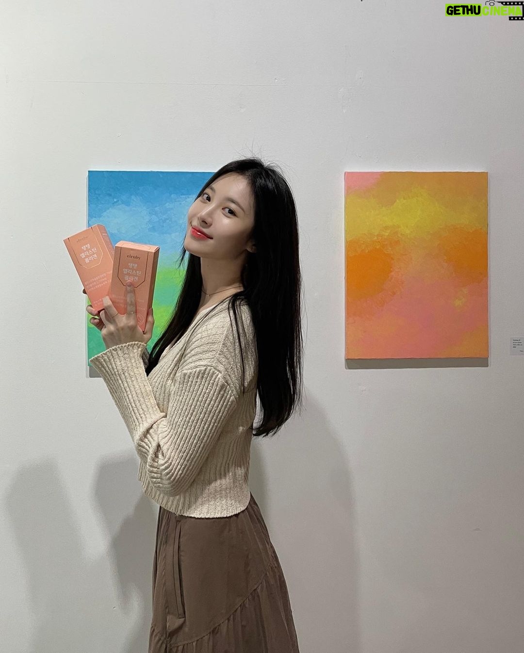 Yura Instagram - 김투더아투더영!🐬 휴온스 감사합니다💕 @huons_healthcare