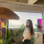 Yura Instagram - 개인전 와주신 모든분들 너무 너무 감사합니다❤️😊🙏 오늘부터 시작예요~♡ 더 열심히 하겠습니당😍🧡