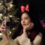 Yura Instagram - MERRY CHRISTMAS🎄❤💐💚