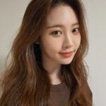 Yura Instagram - let's be happy🩷
