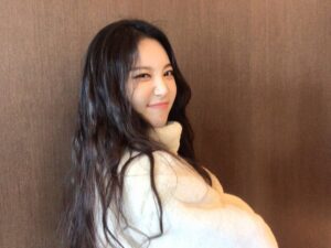 Yura Instagram - 🙂😃😆😁😗☃️