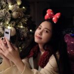 Yura Instagram - MERRY CHRISTMAS🎄❤💐💚