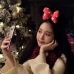 Yura Instagram - MERRY CHRISTMAS🎄❤💐💚