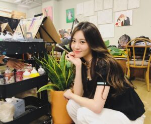 Yura Instagram - 오랜만에 촬영😋