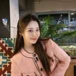 Yura Instagram - 오늘 환연19화네요 흑 환연100회 해주세요 ㅠㅠ피디님 @santaya...ㅜ