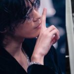 Yuta Jinguji Instagram - コンサート写真はこれでラスト！ みんな見てくれてありがとう🙌 2枚目の写真は青い羽がどこかについてるから探して🤔