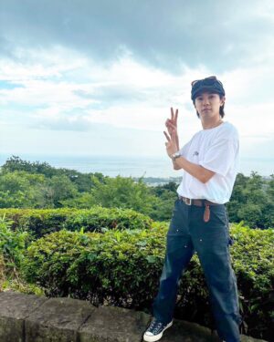 Yuta Jinguji Instagram - 初プライベート写真✌️
しょうと遊びに行ってましたー！
また遊びに行こうね！

最後に3枚目はお気に入りですが、
ここだけの話、偶然風です🤣

内緒ね🤫