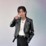 Yuta Jinguji Instagram – カメラ向けられると
いつもこのポーズだよね😂