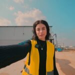 Zahra Habib Instagram – فخورة كلش بالتعاون اللي بيني وبين شركة رصينة 
مثل شركة الجوهرة الرصينة 
مشاريع عراقية ضخمة وتفرح 
وهذا واحد من اجمل المشاريع وأحبها إلى قلبي ❤️
