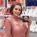 Zahra Habib Instagram - جل حواجب لازوردي اللي ادمنته 🧡 @ba_kh_ba @lazurdemakeup Baghdad, Iraq